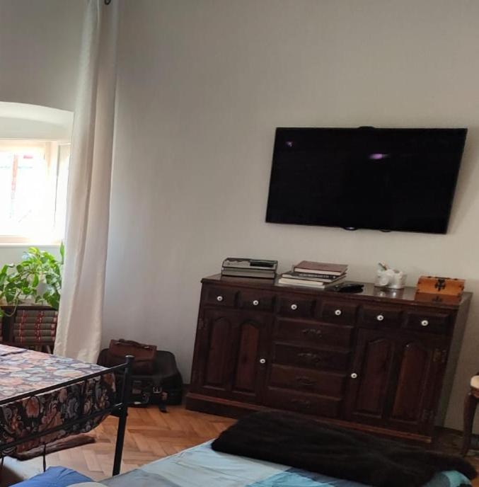 Volta 8 Rooms ตรีเอสเต ภายนอก รูปภาพ